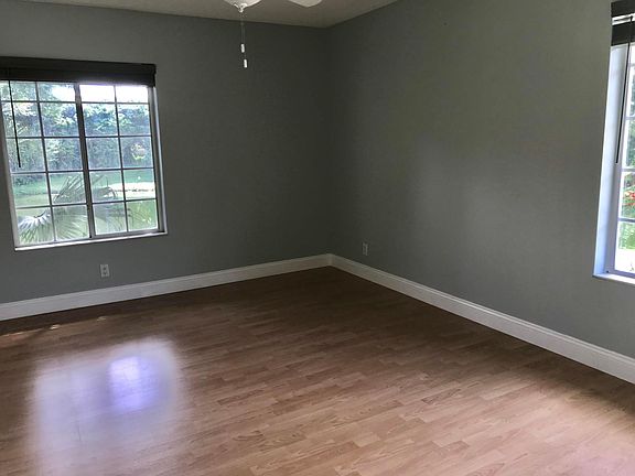 5th image of 13811 Oneida Drive #H2