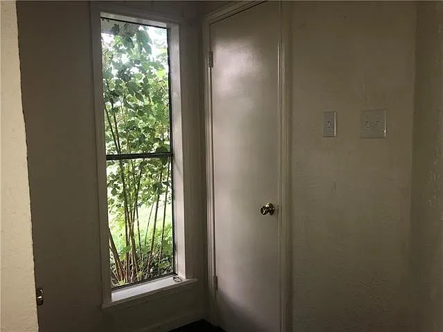 510 Sunset Dr — Photo 2