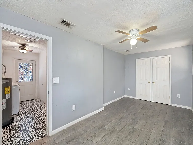 205 Pine St — Photo 21