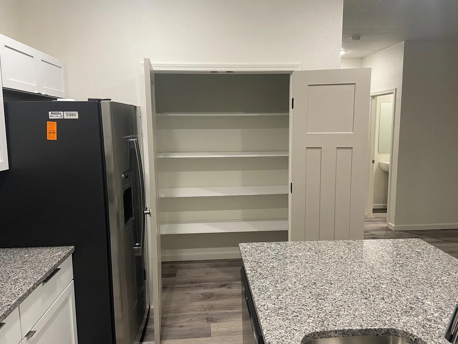 4 bed, 2.5 bath, 1471 sqft, $1,900 — Photo 4