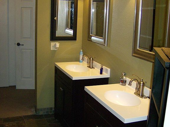 Dual sinks