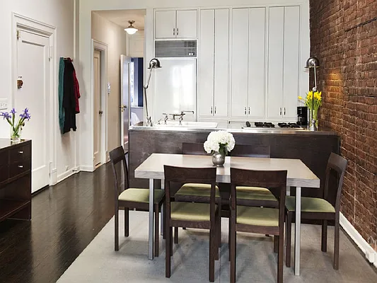 Sold by Sotheby's International Realty | media 20