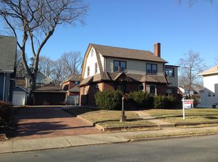 701 Coles St, Maywood, NJ 07607