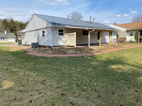 2nd image of 412 Seneca Dr