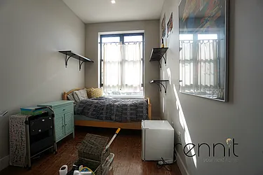 Rented by Rennit Inc.