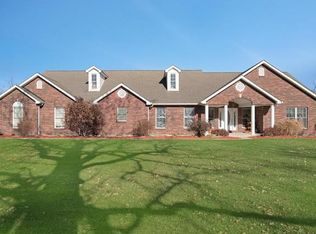 1237 Highway V, Elsberry, MO 63343