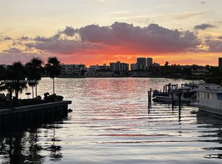 200 172nd St APT 210, Sunny Isles Beach, FL 33160