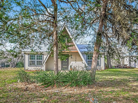 3rd image of 1047 Dungens Mill Rd