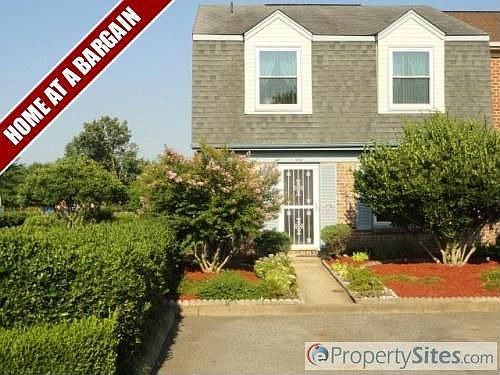 1st image of 900 Twinbrook Ct