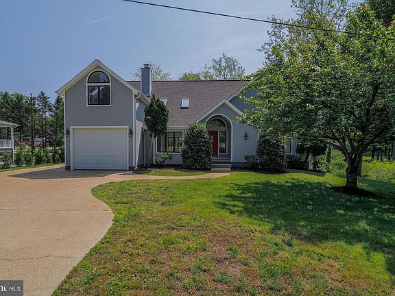 3rd image of 603 Harbor Dr