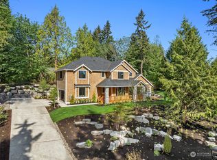 6555 Ridge Ln NE, Bainbridge Island, WA 98110