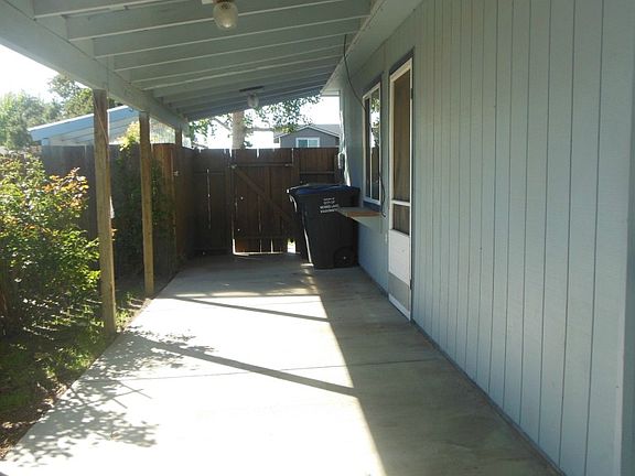 3rd image of 619 N Crestview Dr