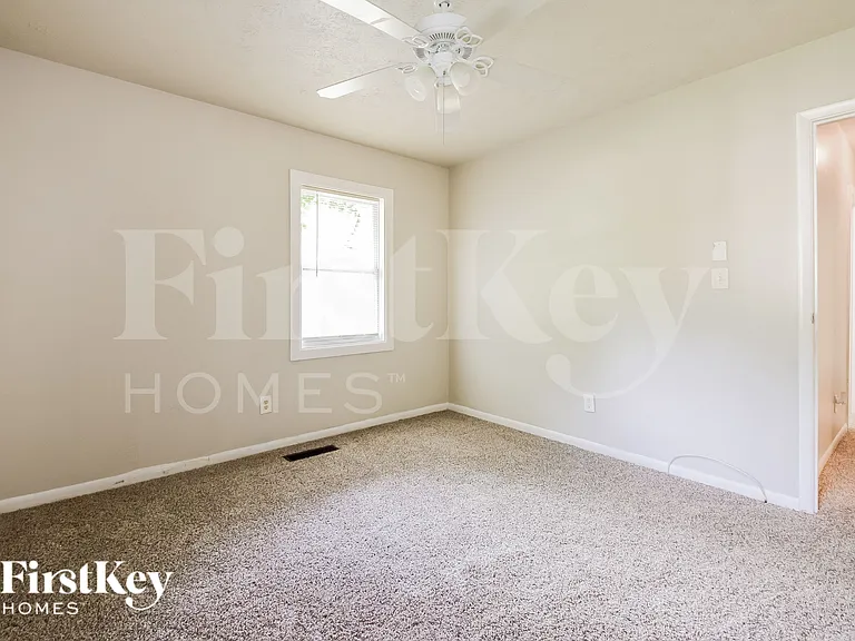 8277 Dunellen Ln — Photo 12