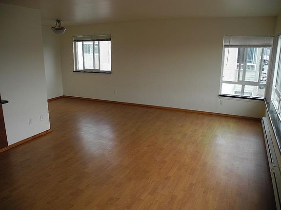 2nd image of 1819 NW Central Pl #408