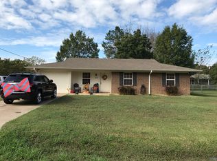 6049 Peninsula Cir, Athens, TX 75752