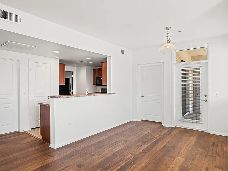 PRIMROSE KITCHEN COUNTER