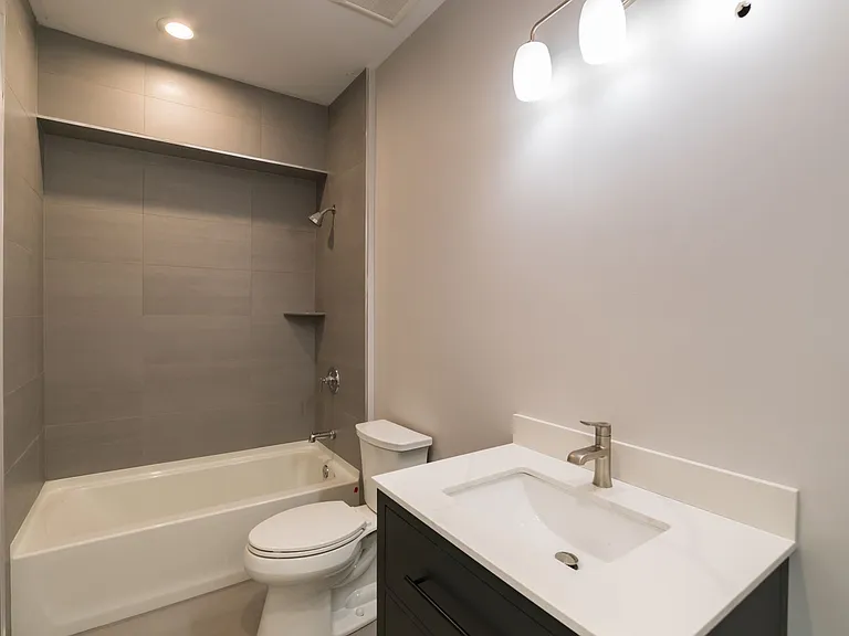 1351 S Myrtlewood St — Photo 10