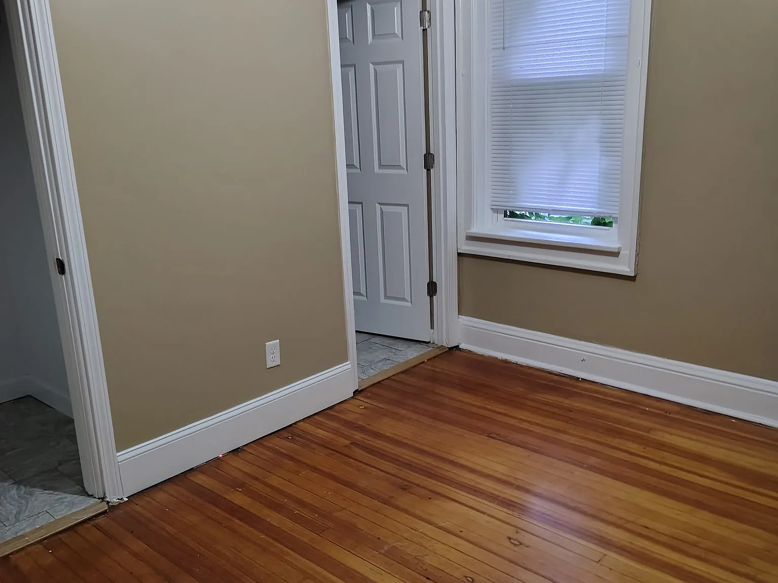 3 bed, 1148 sqft, $1,600 — Photo 2