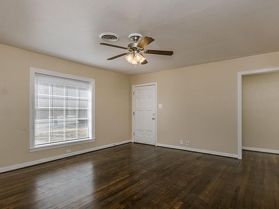 3rd image of 111 Wayside Dr