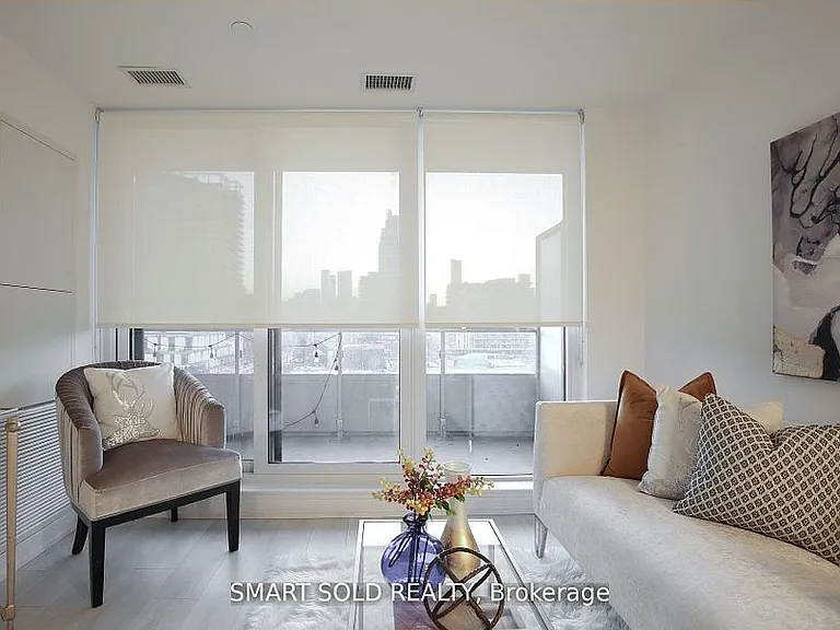 225 Sumach St #606W — Photo 38