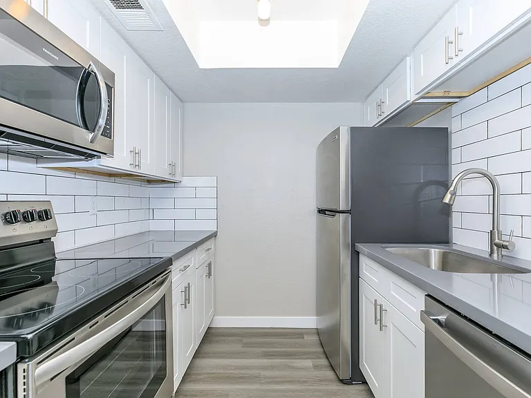 Saltera Apartments — Photo 1