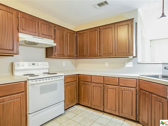 5th image of 4512 Lloyd Dr