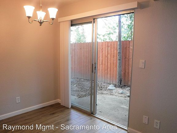 4th image of 2336 Villanova Cir APT 08
