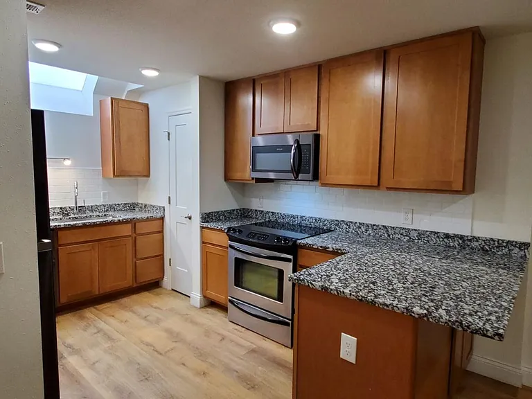 Woodchase Apartments — Photo 23