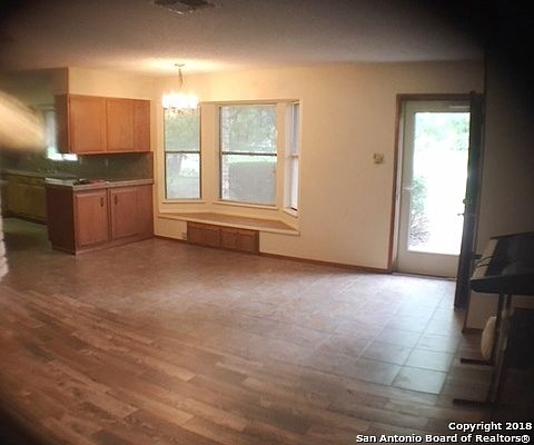 4th image of 103 Crestline Dr