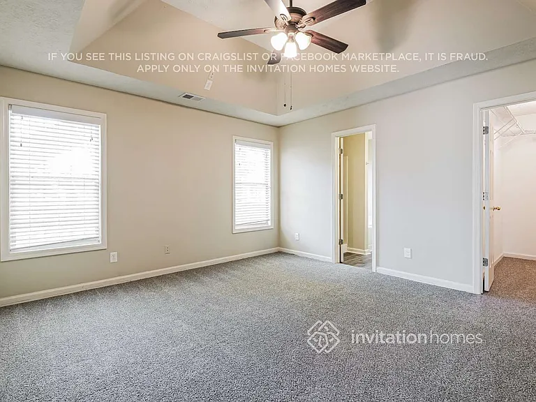 2604 Carolina Ct — Photo 10