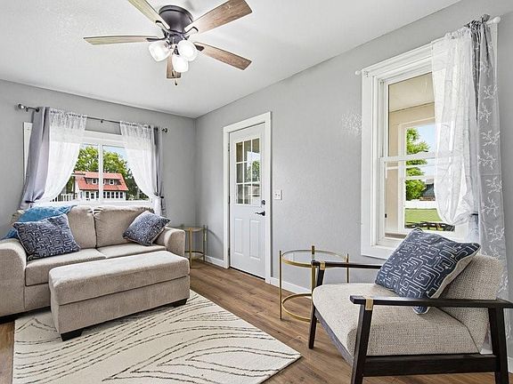 3rd image of 215 S Gillespie Avenue