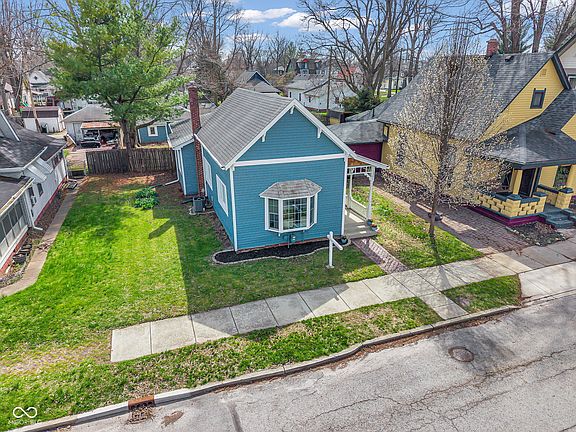 3rd image of 1301 Wayne St