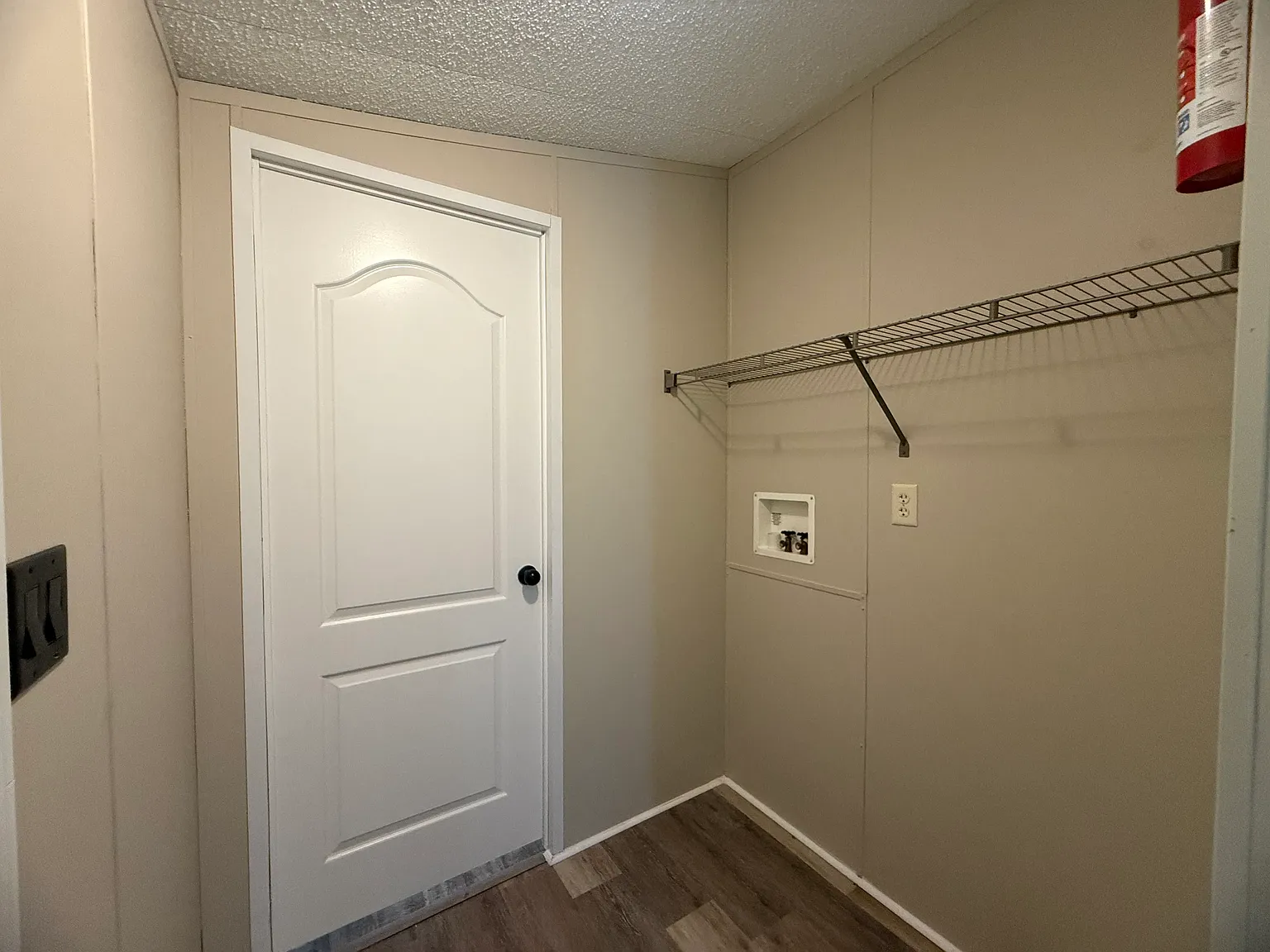 3 bed, 960 sqft, $799 — Photo 3