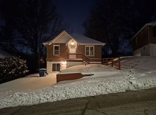 3221 Welsberg Dr, Saint Louis, MO