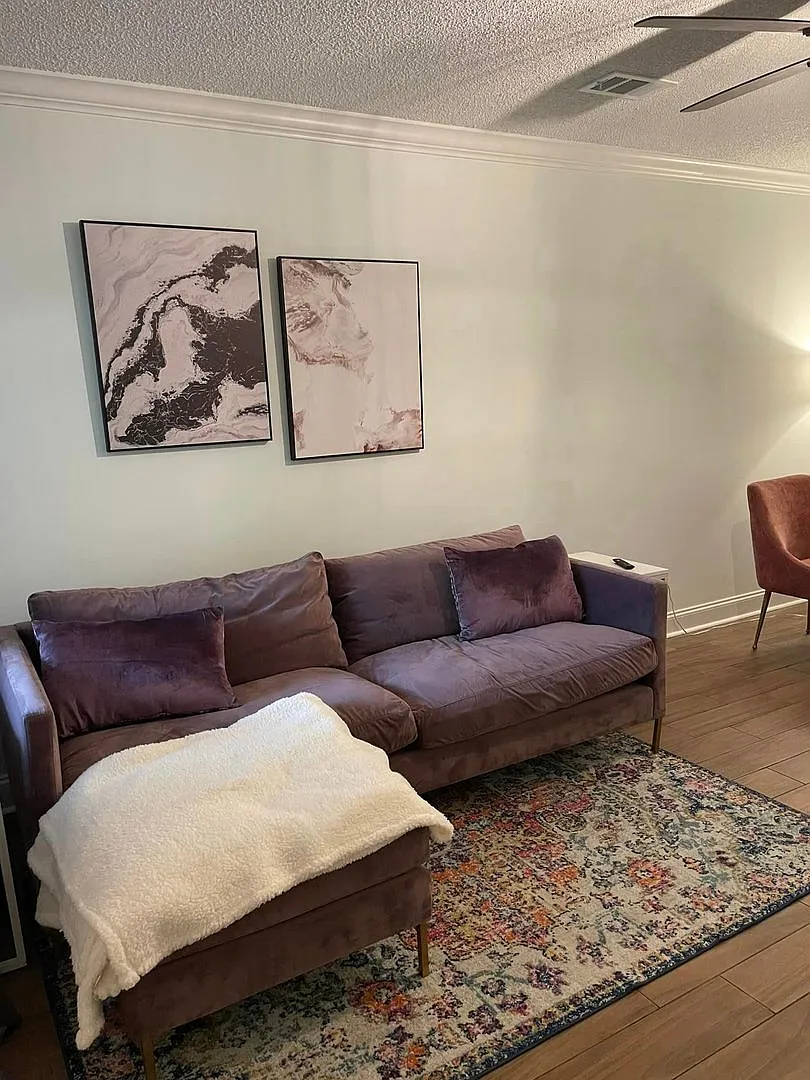 Optional Furnished Executive Rental Downtown — Photo 3