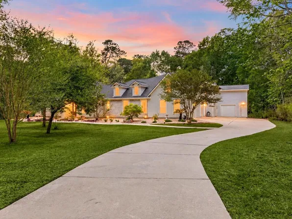 11956 White Oak Xing, Conroe, TX 77385