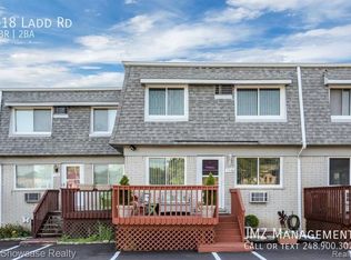 118 Ladd Rd, Walled Lake, MI 48390