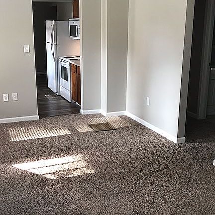 2nd image of 3220 W Garland Ave