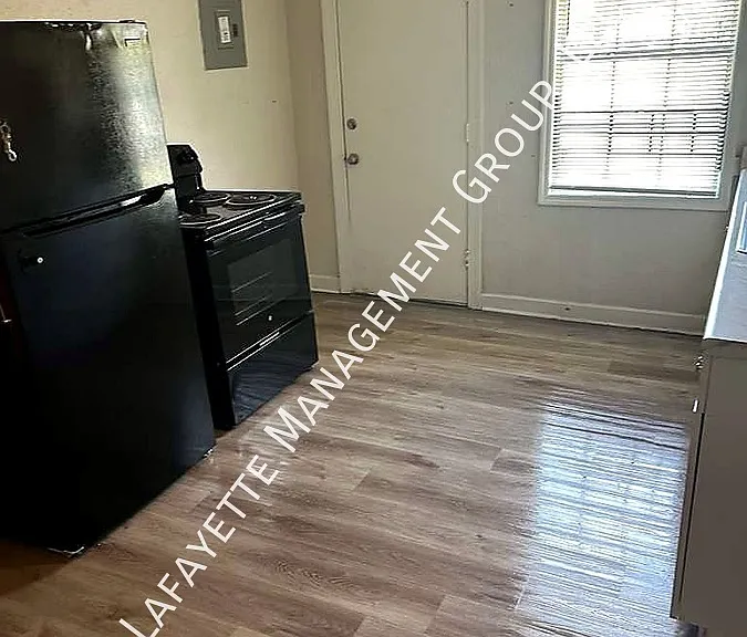 330 W 26th St #332 — Photo 3