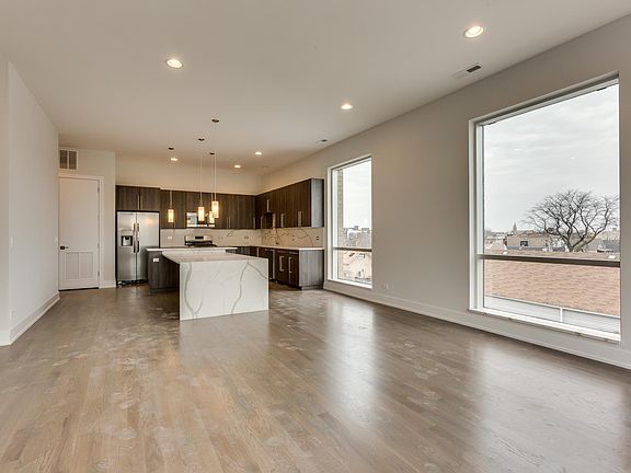 5th image of 1716 N California Ave #1S