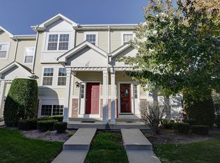 452 Holiday Ln, Hainesville, IL 60073