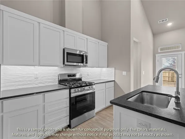 1921 Lapis Ave, Centerton, AR 72719