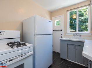 California 220-228, Sunnyvale, CA 94086