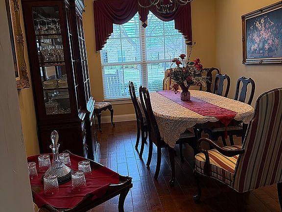 5th image of 220 Terra Verde Ln