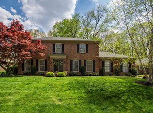 11206 Rannoch Ln, Douglass Hills, KY 40243