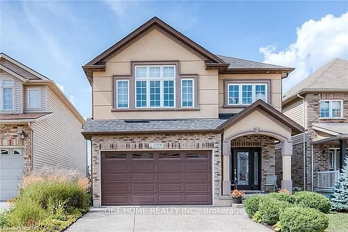 294 Featherstone Cres Photo 1