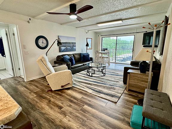 5th image of 2700 N Shore Dr Unit 303