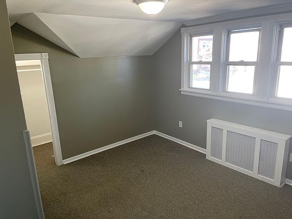 3rd image of 98-11 217th Ln