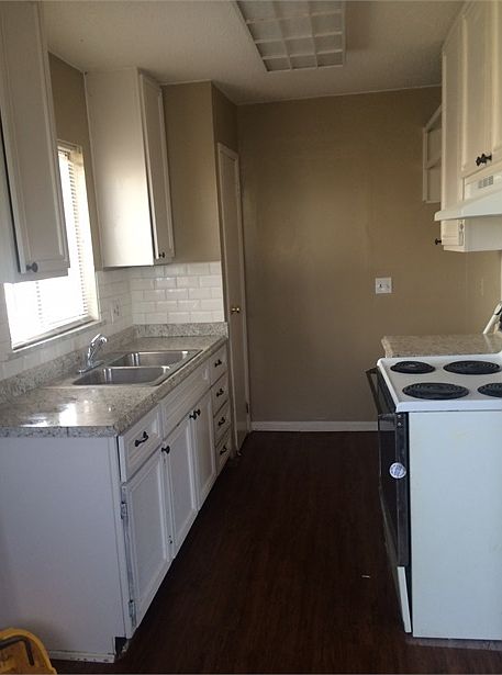 1st image of 908 Craig Dr