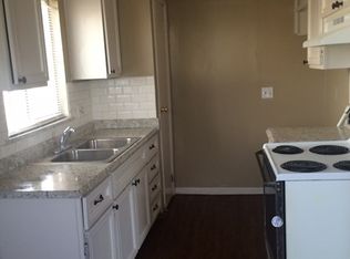 908 Craig Dr, Moore, OK 73160